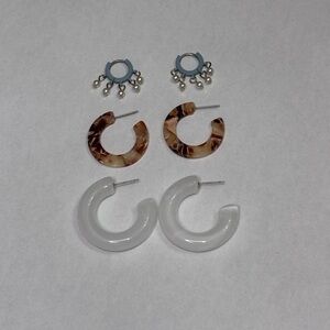 Elegant set of 3 Hoop Earrings